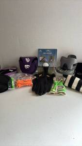 lot 3032 image: Golf Items