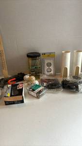 lot 3034 image: Miscellaneous Garage Items