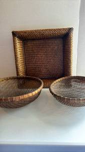 lot 3047 image: Three Baskets - one square and two round