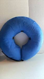lot 3051 image: Neck travel pillow and an inflatable dog collar for after surgery