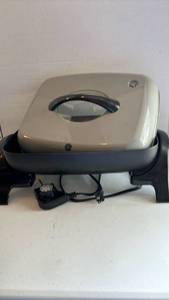 lot 3065 image: GE Electric Skillet with Temperature Control