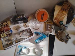 lot 3106 image: Home Improvement Items