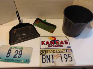 lot 3112 image: Metal Dust Pans, License Plates and Bucket