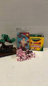 lot 3124 image: Legos and more
