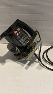 lot 3127 image: Wen All Saw Model 3700 Electric Motor