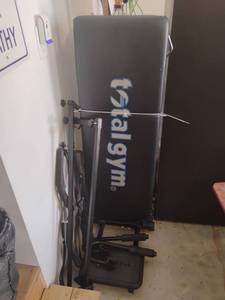 lot 3716 image: Total Gym Exercise Machine