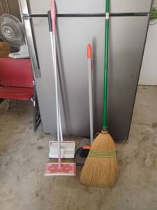 lot 3723 image: Broom, Swiffer, Fuller Brush Co. and More