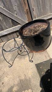 lot 4201 image: Ceramic planter 16x20 - heavy