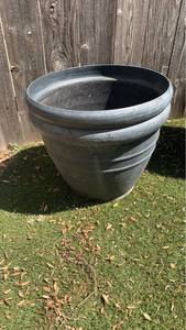 lot 4203 image: Two planters 20 x 22