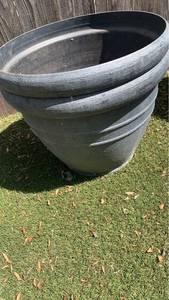 lot 4204 image: Two more planters 20 x 22