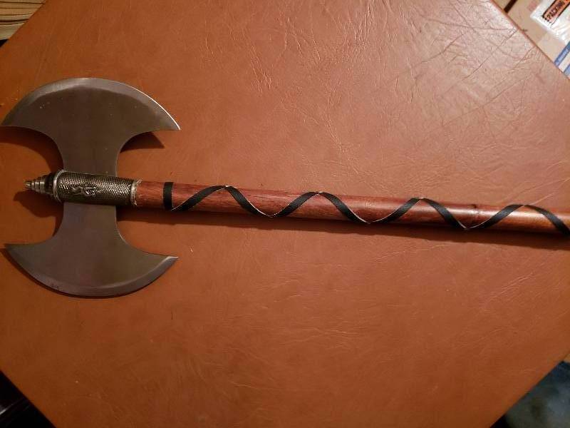 Double Sided Viking Axe Living Estate Liquidation Auction 1 By Fleetsale Equip Bid