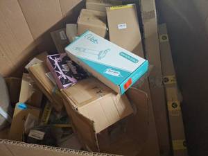 lot 99999 image: Pallet of Not Bid On Items