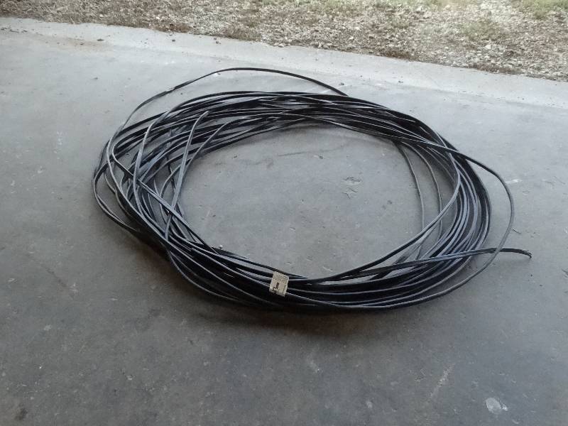lot 2498 image: Superior Essex T 2014 2x22 wire