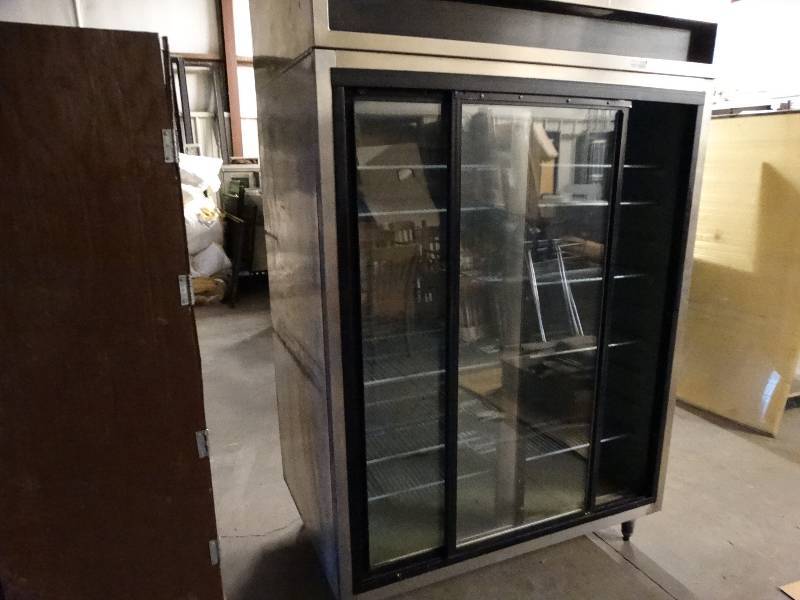 lot 2516 image: Delfield Refrigerator M#6051-SL. Will need compressor attached.