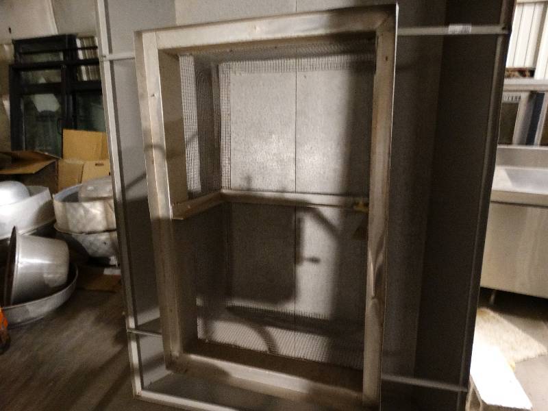 lot 2527 image: Roof top cover 34.5 x 52.5