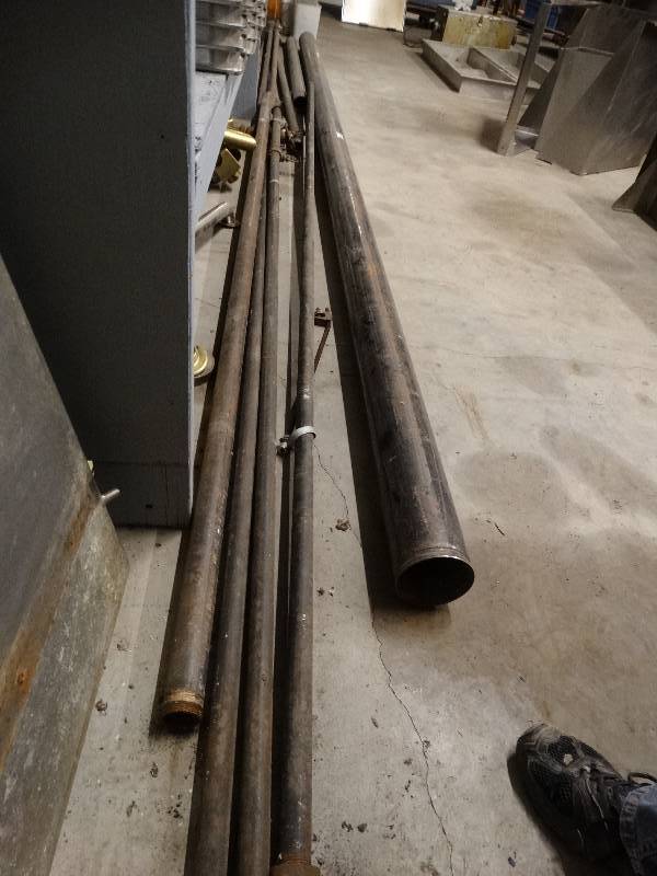 lot 2615 image: Large lot of sprinkler system pipe and hardware.