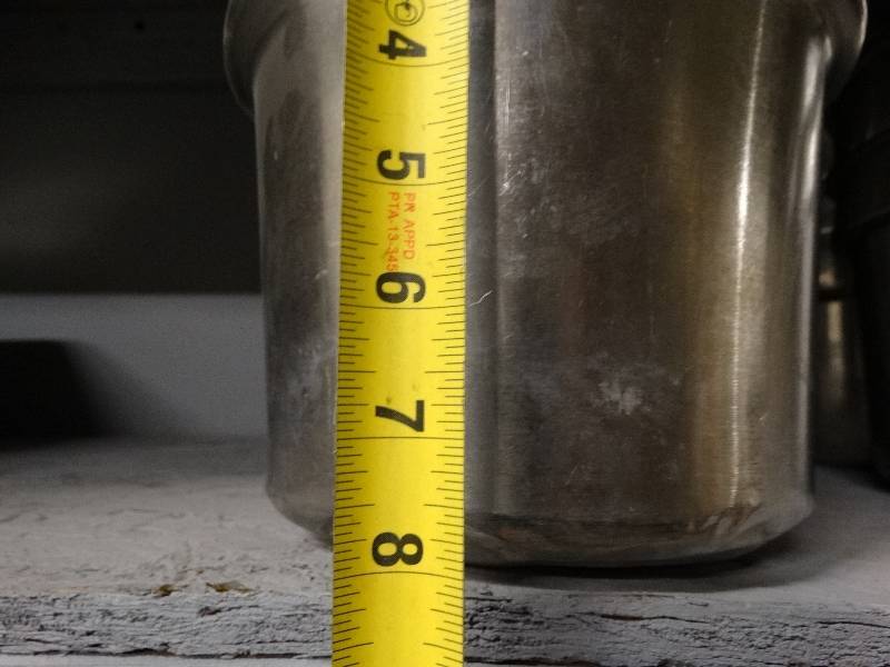 lot 2624 image: Lot of 4 stainless steel food bar container inserts.