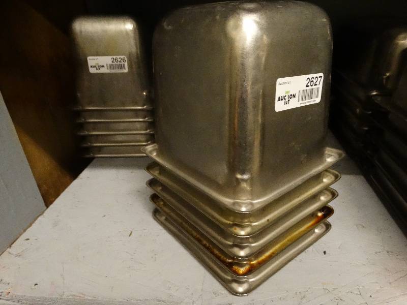 lot 2627 image: Lot of 5 stainless steel food bar container inserts