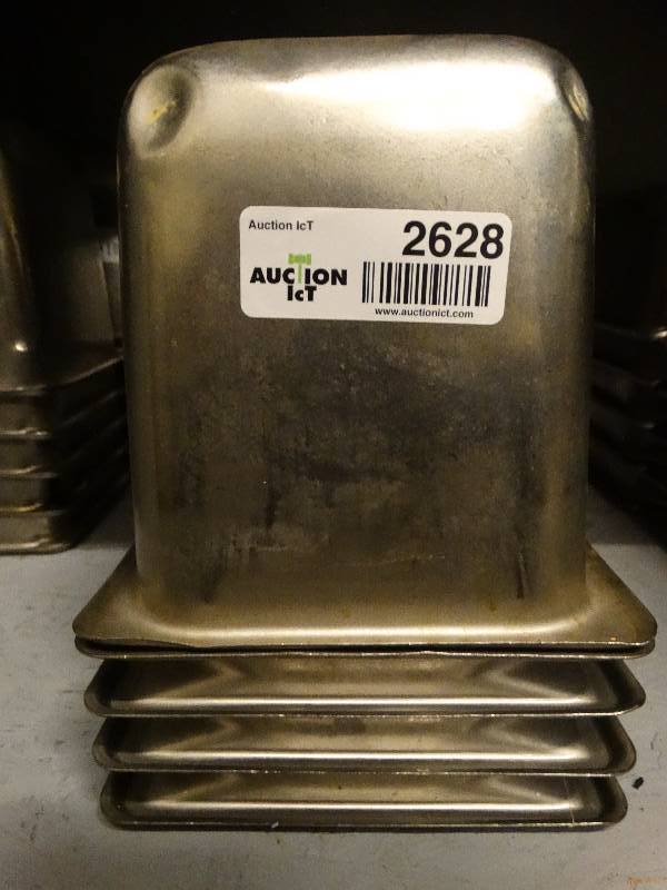 lot 2628 image: Lot of 4 stainless steel food bar container inserts