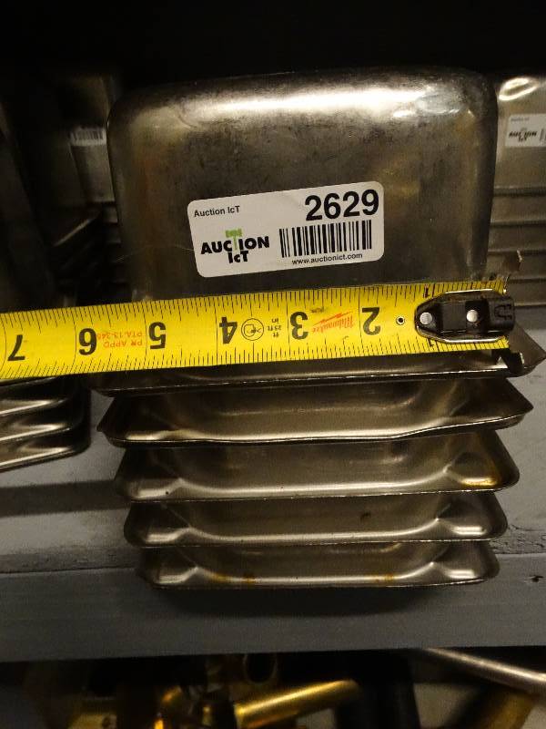 lot 2629 image: Lot of 5 stainless steel food bar container inserts