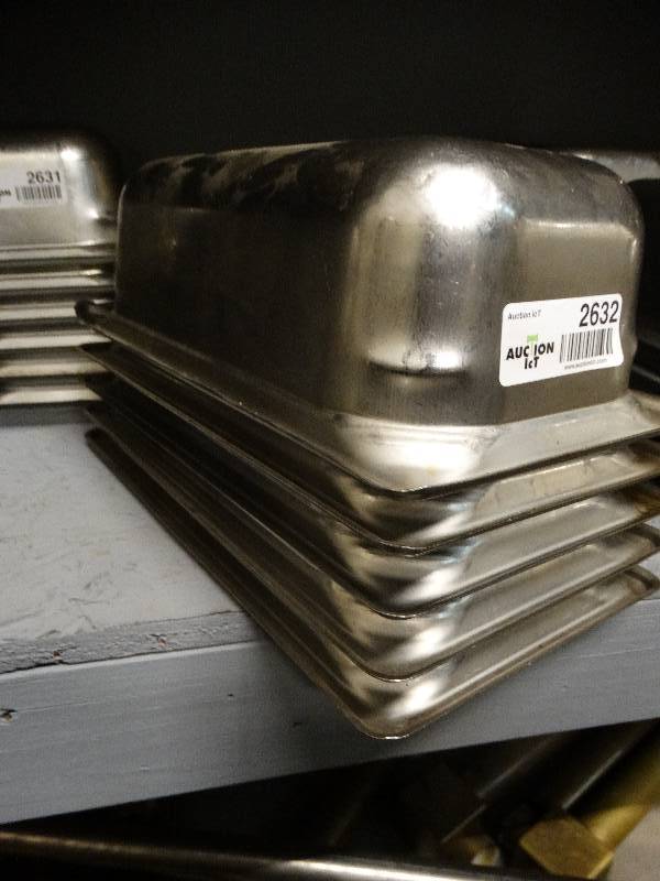 lot 2632 image: Lot of 5 stainless steel food bar container inserts