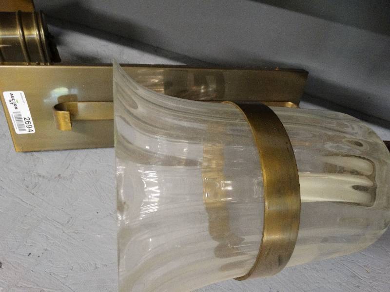 lot 2694 image: Wall mounted light.