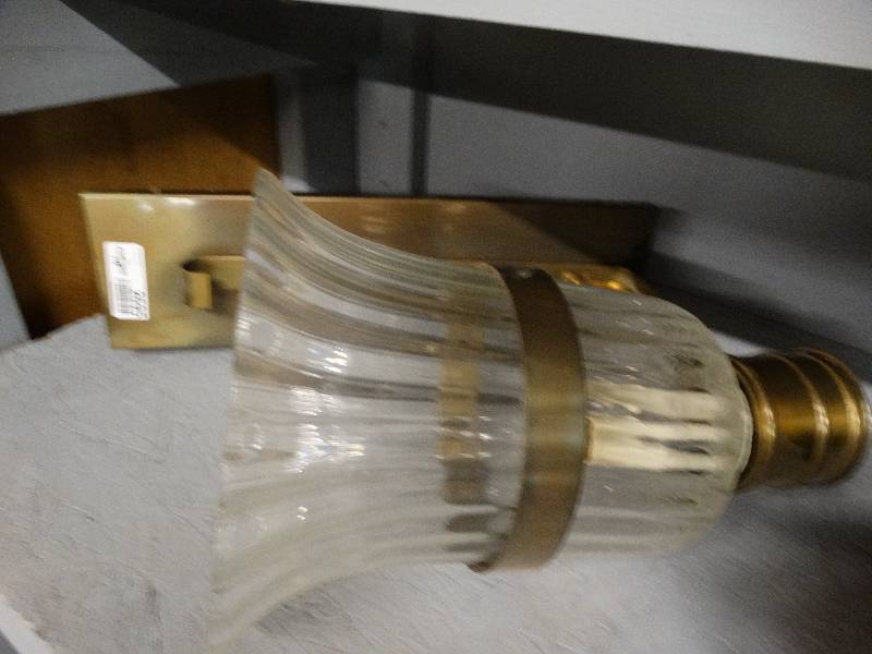 lot 2695 image: Wall mounted light.