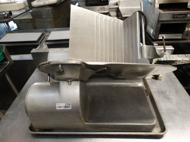 lot 2706 image: Hobart slicer