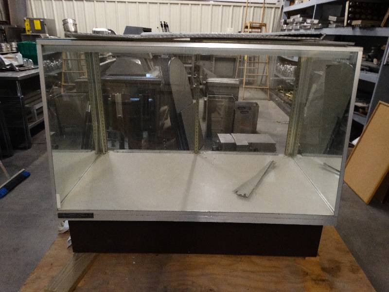 lot 2721 image: Pie glass display cabinet.