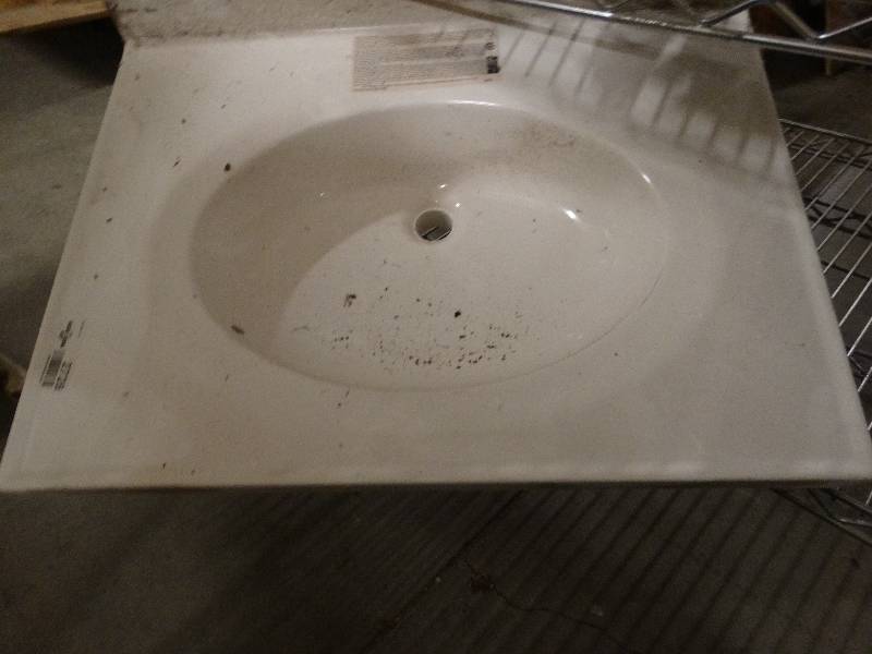 lot 2728 image: Vanity sink.