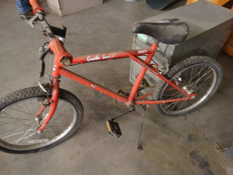 lot 2740 image: Guide series bicycle.