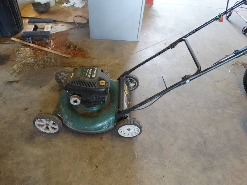 lot 6098 image: MTD Yard Machine 4HP, 21 cut mower.