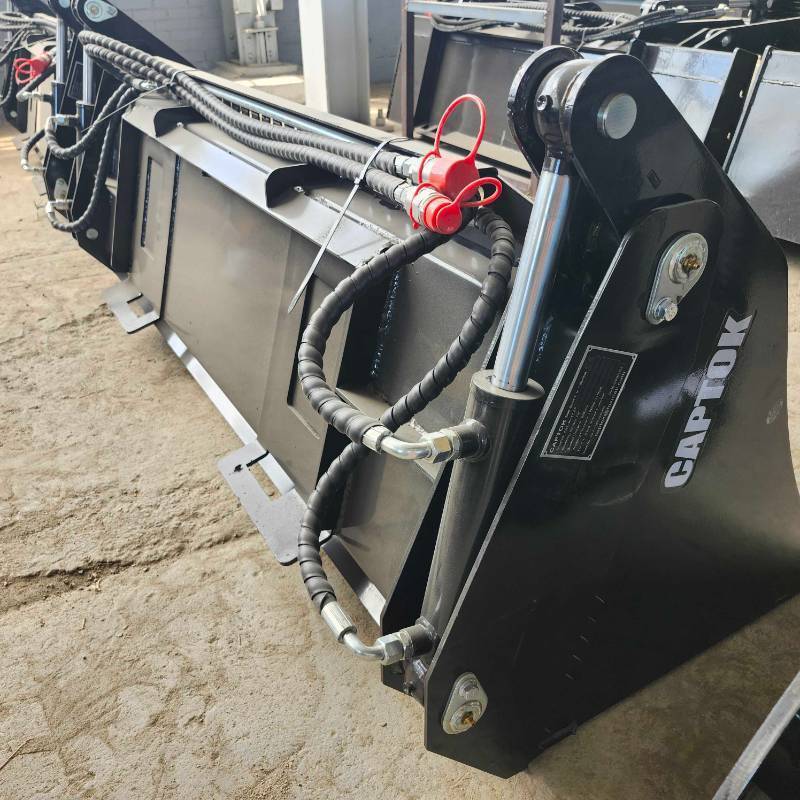 lot 7017 image: Unused Skid Steer 4-in-1 Bucket  CK-H72F