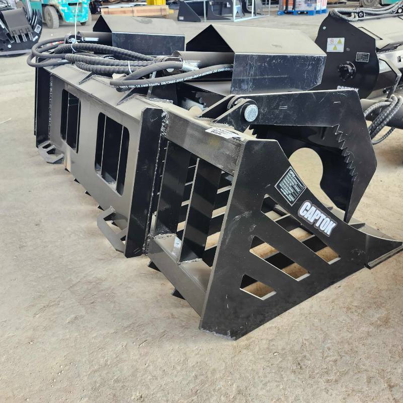 lot 7025 image: Unused Skid Steer Hydraulic Rock Grapple Attachment&nbsp
