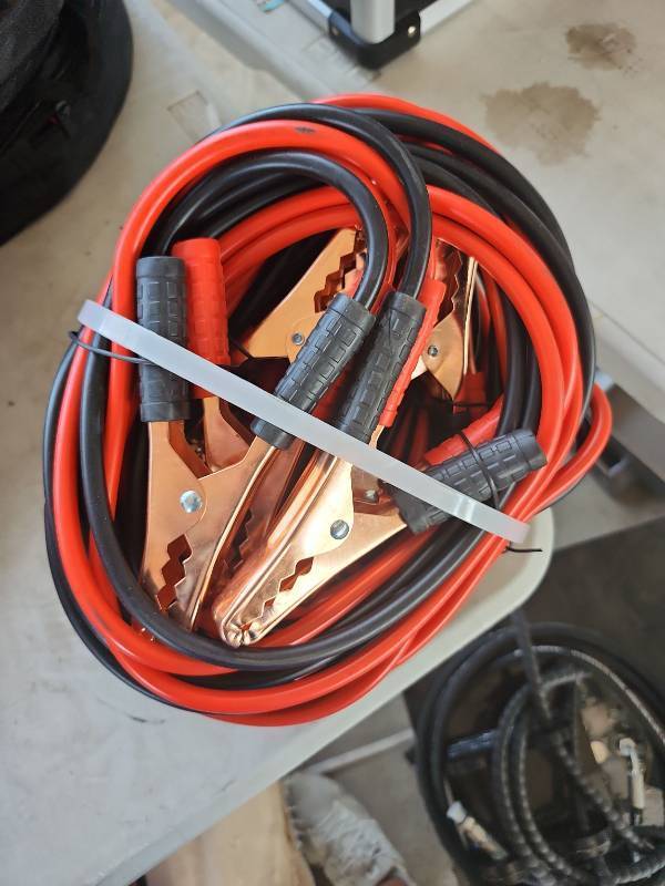 lot 7460 image: Set Of 4 Jumper Cables with Copper Clamps