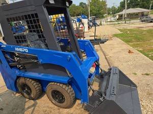 lot 69 image: Unused HH670 Industrial Mini Skid Steer Loader&nbsp