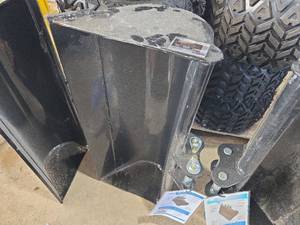 lot 175 image: Unused 80cm Toothless Mini Excavator Bucket&nbsp