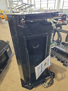 lot 185 image: Unused 4-in-1 Heavy Duty Mini Skid Steer Bucket Attachment