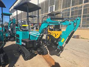 lot 3005 image: Unused 2025 AGT Mini Excavator  MH12R RATO, 13.5HP