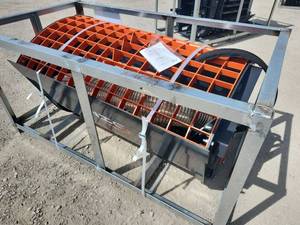 lot 3504 image: Unused WIG Model 250 Skid Steer Concrete Mixer Attachment