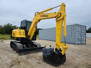 lot 59 image: Hyundai R60-7 Mini Excavator  W Two Buckets