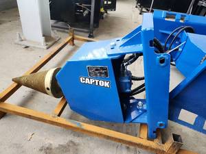 lot 7567 image: Unused Captok Mini Skid Steer Wood Splitter  WS43