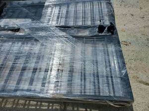 lot 7573 image: Decorative Metal Gate  14 ft Total (2 Panels, 7 ft Each)  Cosmetic Shipping Damage