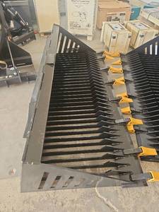 lot 9115 image: LandHonor 78 Heavy Duty Rock Bucket RB-14-78W
