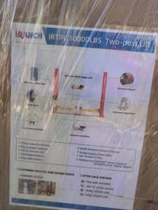 lot 9212 image: iRanch IRTPD 10000LBS Two-Post Car Lift