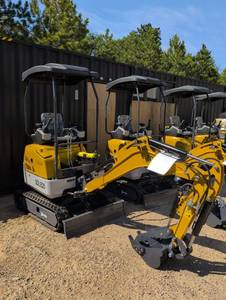 lot 9243 image: New SDLE20 Mini Excavator with Yanmar Diesel Engine
