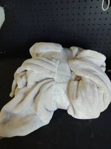 lot 11353 image: Grey Throw Blanket