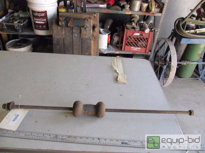 lot 395 image: Super Heavy Duty 3 Foot Dent Puller  Slide Hammer