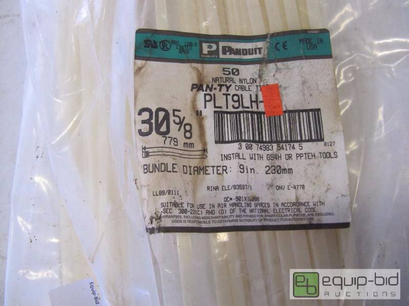 lot 391 image: Lot of New 150  30  58 Inch White Plastic Ties