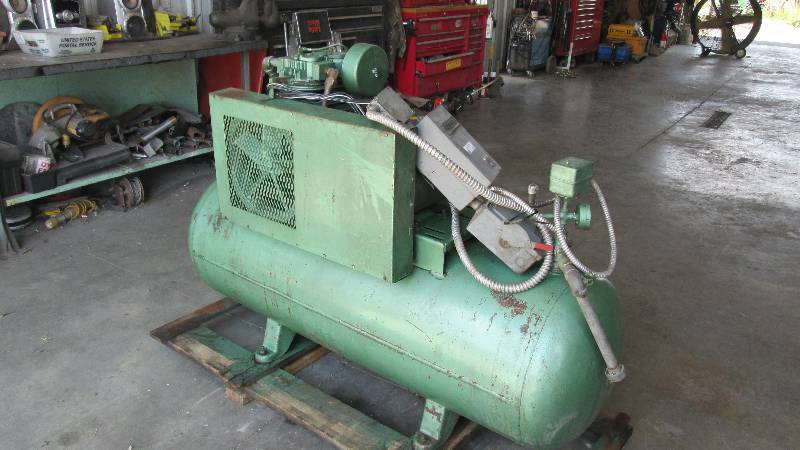 lot 402 image: Air Compressor-Super Heavy Duty -Tested
